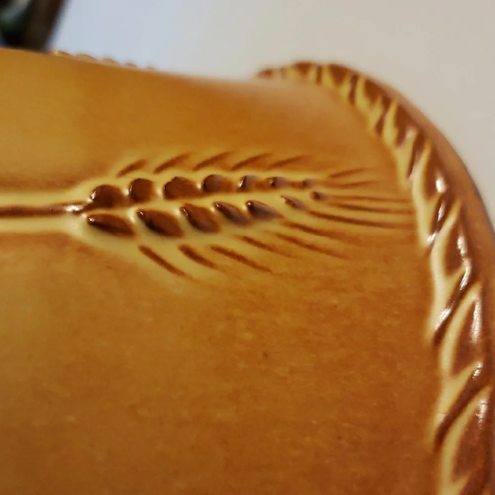 USA Bakeware Bundt Shaped Earthenware
